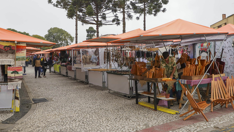 Handicraft fairs offer leisure and shopping options this Saturday in Curitiba