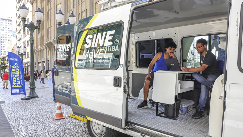 Looking for a job in Curitiba? See where to find the Mobile Sine units this Friday