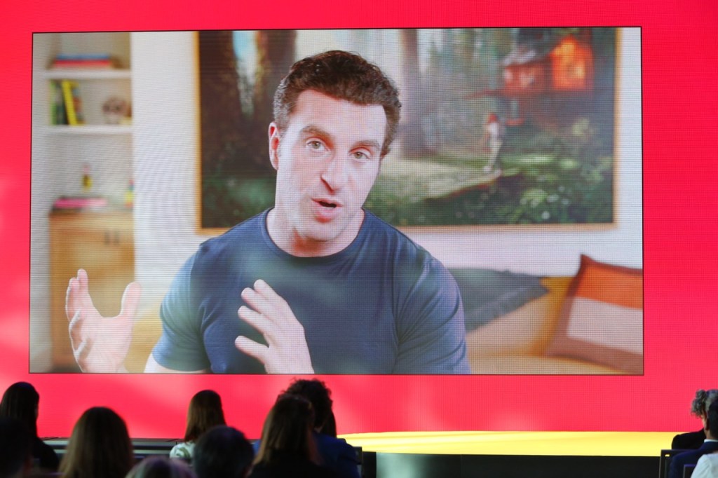 Airbnb compromete-se com lançamento de agente de IA em 2027