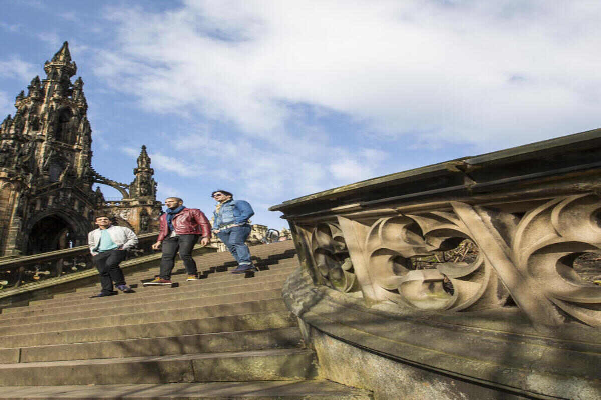 Plataforma digital de turismo impulsiona vendas internacionais na Inglaterra